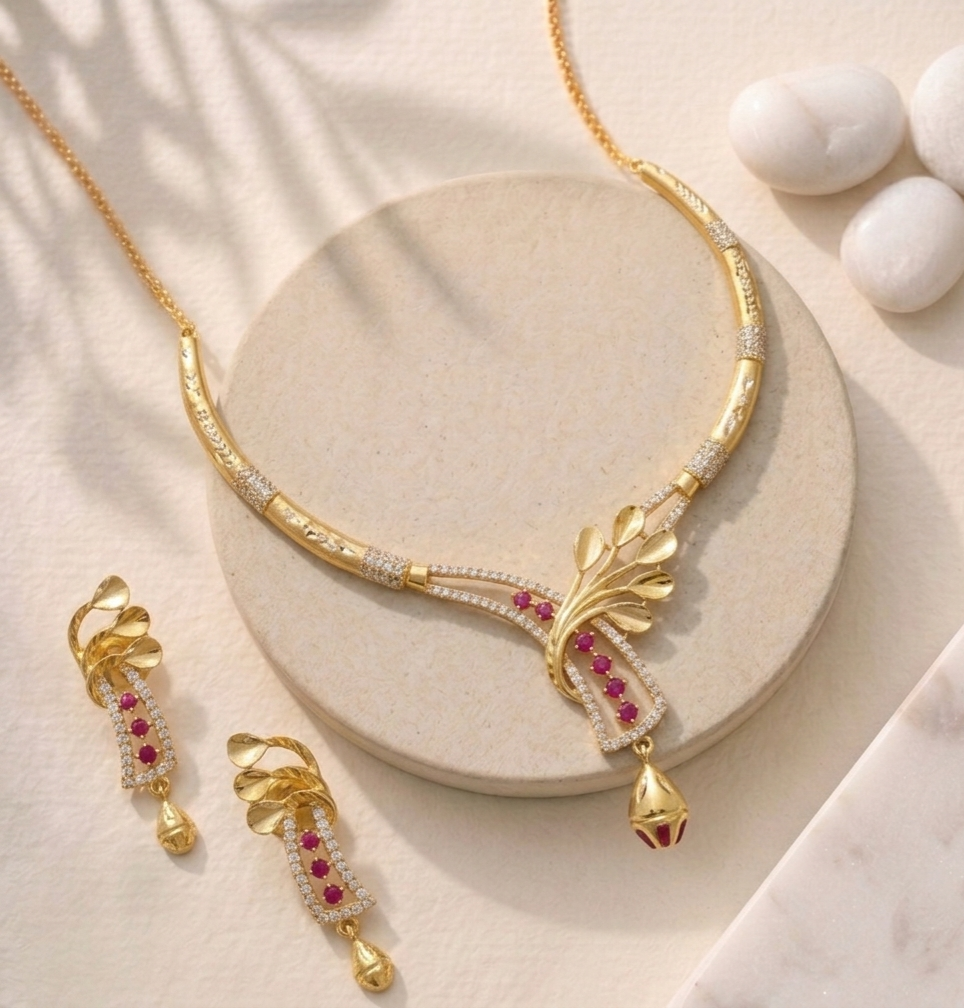 Ruby-Accented Leaf Motif Contemporary Set view 2