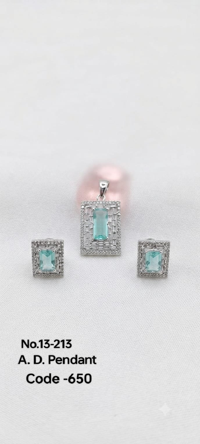 Elegant AD Necklace Set