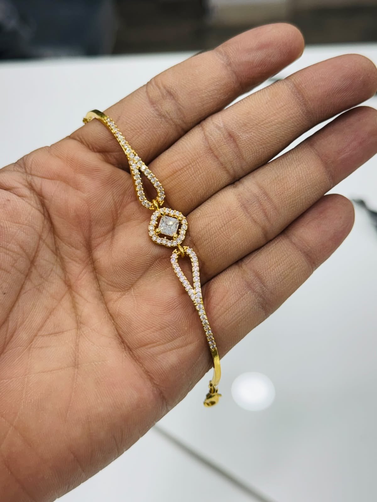 Bracelet