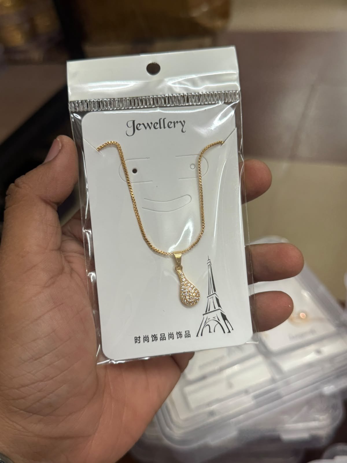 Anti tarnish Chain Locket